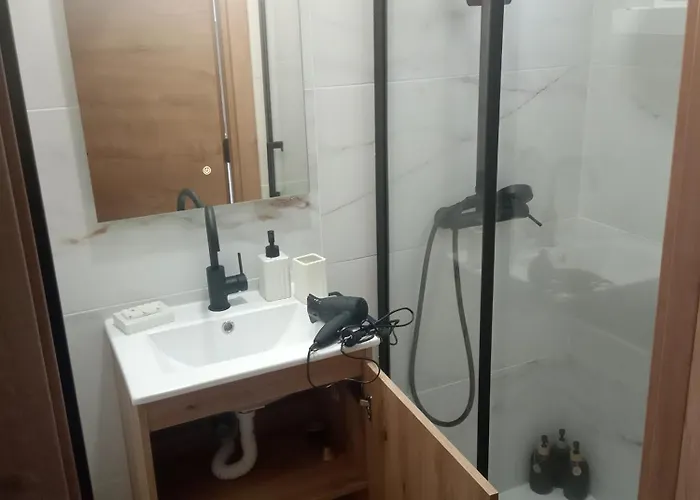 At Maries 4 Blue * 페니케